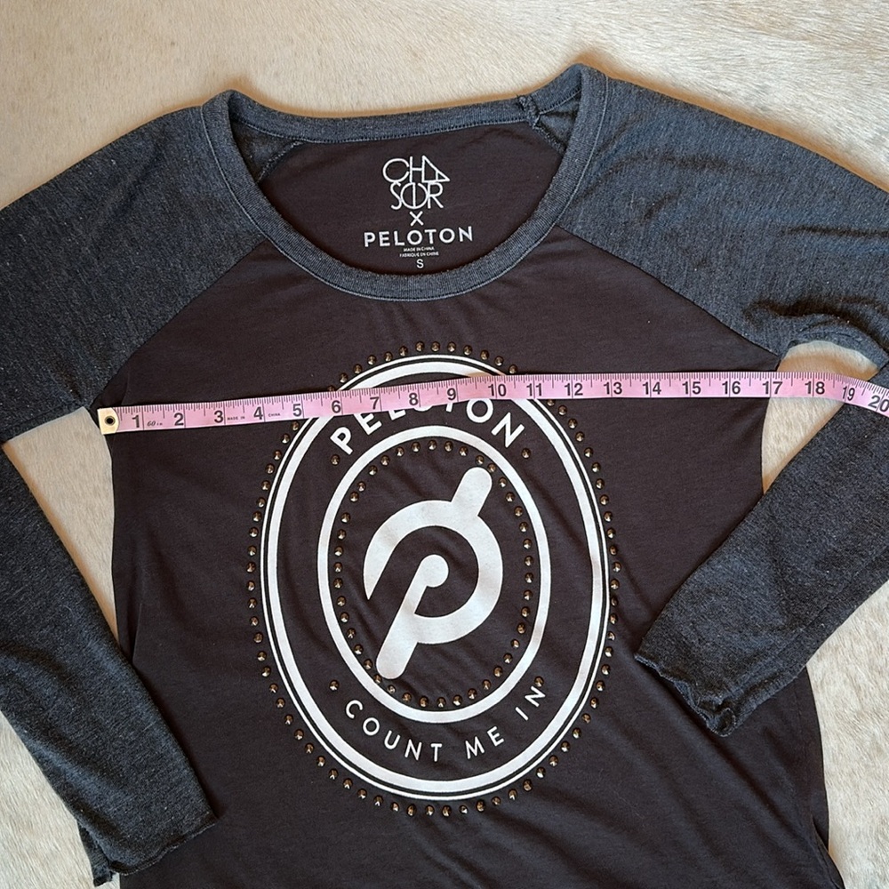 Peloton Raglan Sleeve tee bundle, size small - Picture 7 of 11